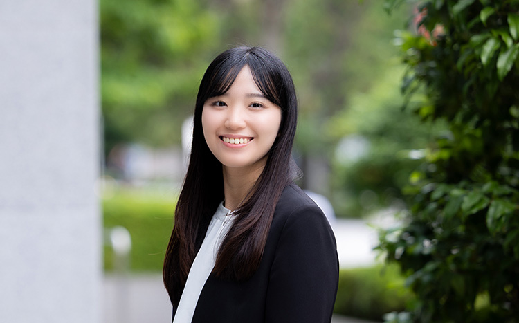 上原 萌々香