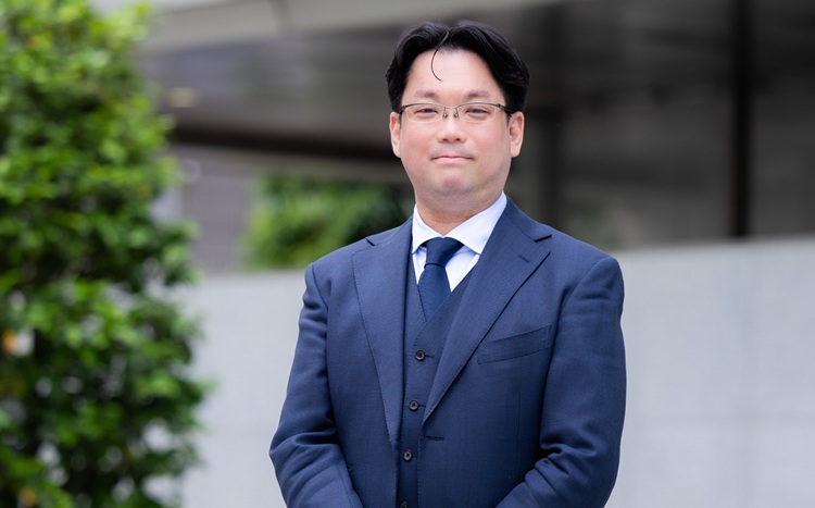 發知 仁志